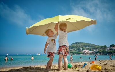 Is it dangerous to cover your pram? Can I use sunscreen on my baby? Your questions answered…